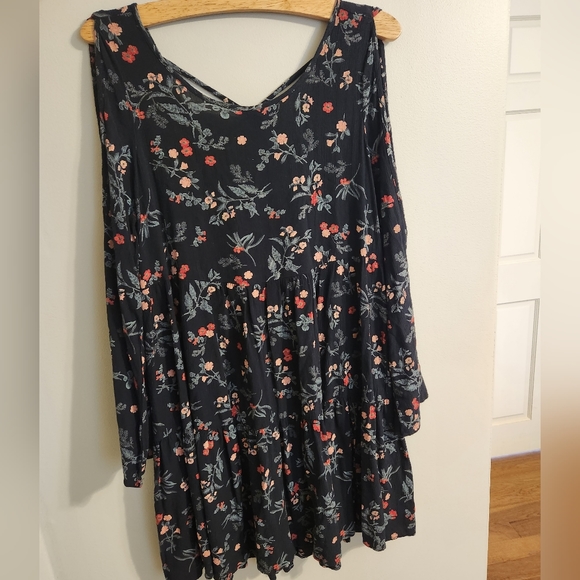 American Eagle Floral Dress Boho Open Shoulder Open Back Size Medium - Picture 6 of 16